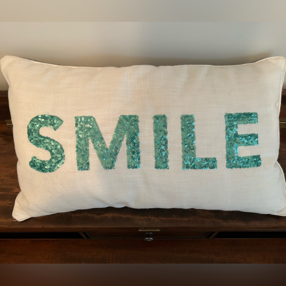 SMILE pillow